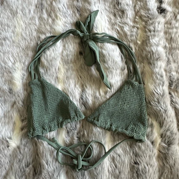 Tori praver Other - Tori Praver crinkle ruffled green Bikini Top sz XL